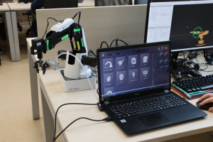 Микроконтроллер и мультикоптер: как Центр искусственного интеллекта ПетрГУ создает умных роботов